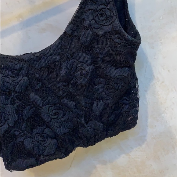 ❌SOLD on Ⓜ️❌Brandy Melville Black Lace Bandeau - Picture 3 of 6